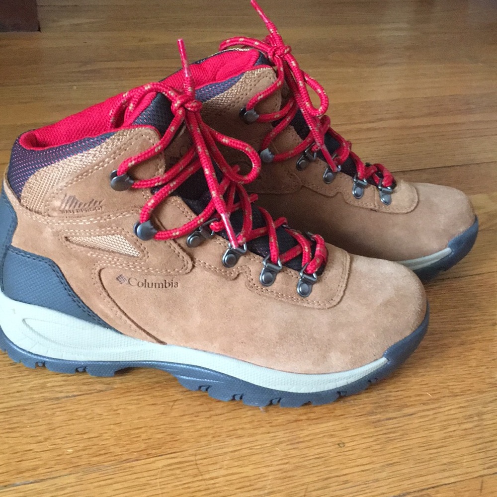 Columbia Women’s Hiking Boots